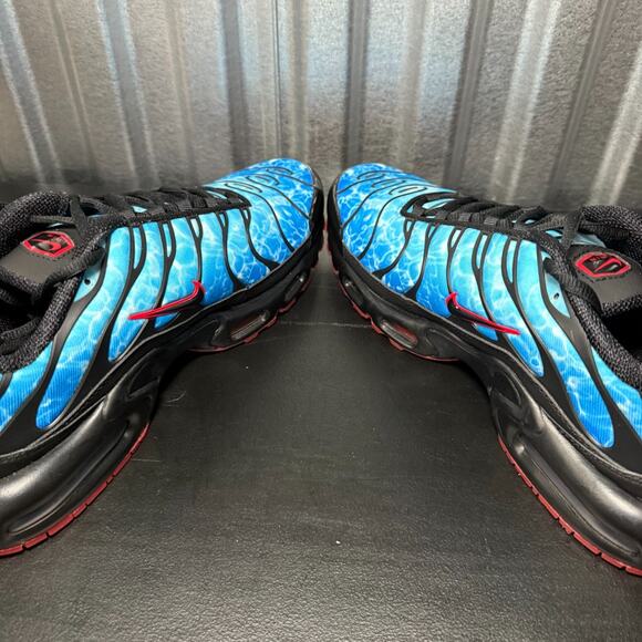 Nike Air Max Plus Shark Attack Blue Black White Red HQ3824-001 Mens Size 10.5 - Picture 7 of 8